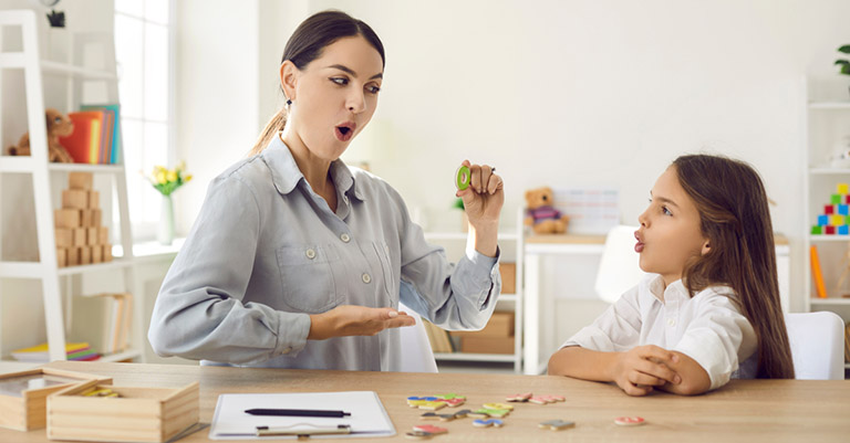Luyện tập thường xuyên để chữa ngọng cho bé