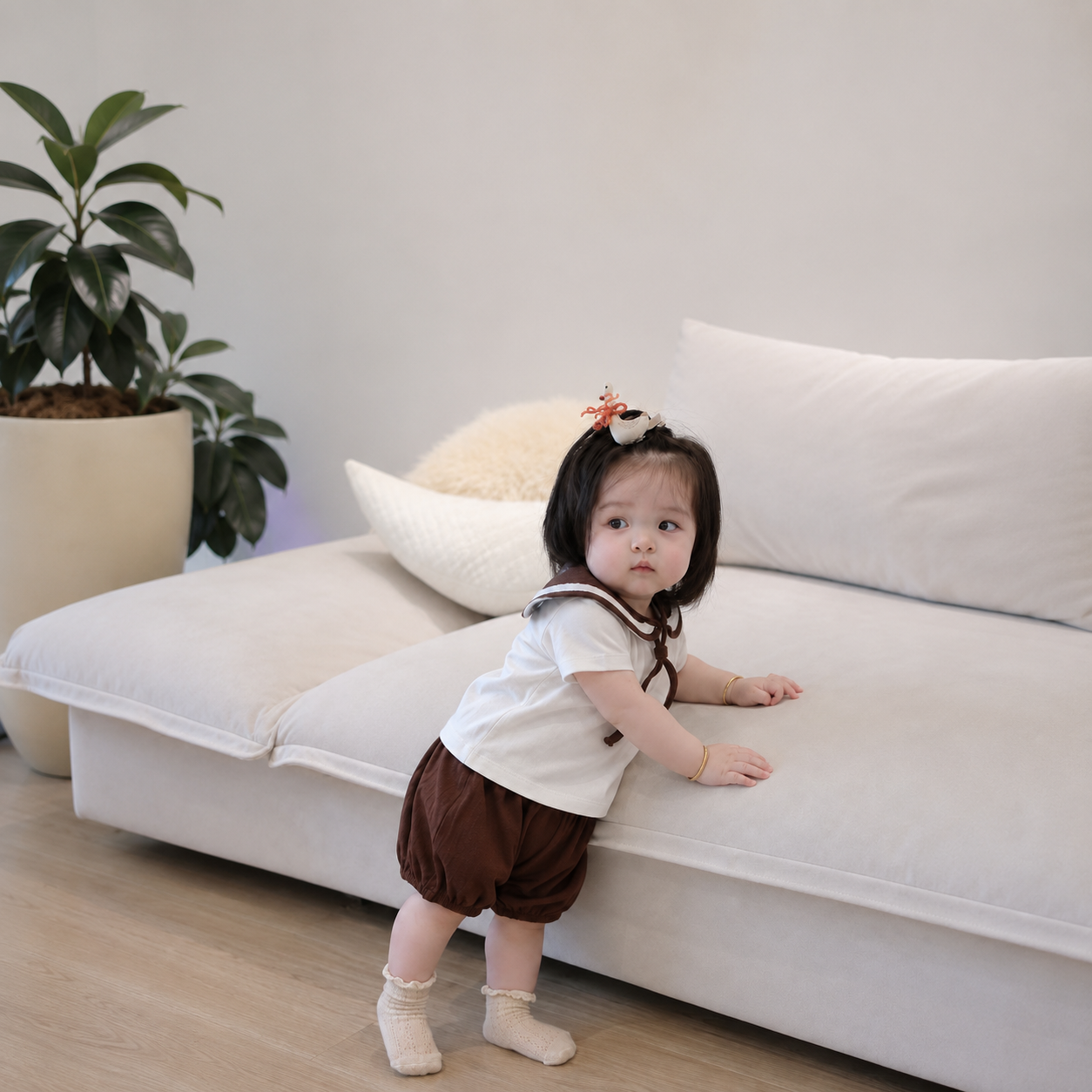 Bộ cộc tay bé gái cổ thủy thủ Bibo's LV260 nâu